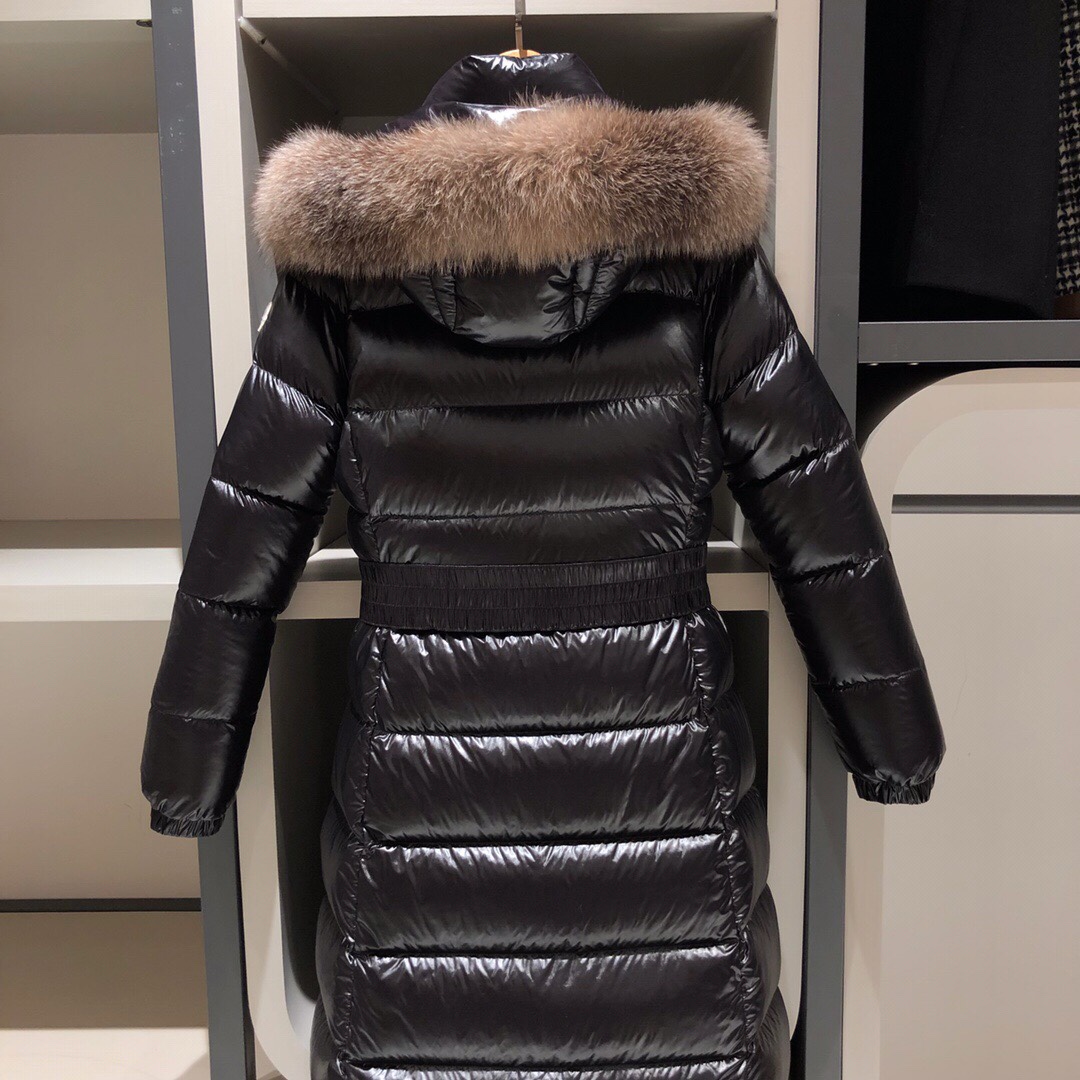 P670 🔥女款🔥
M家最新款 女超长款
狐狸毛领
Size 1-4码 S-XL