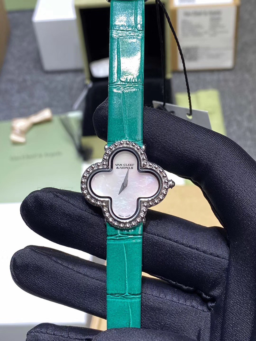 Van Cleef & Arpels 品牌：梵克雅宝Alhambra系列