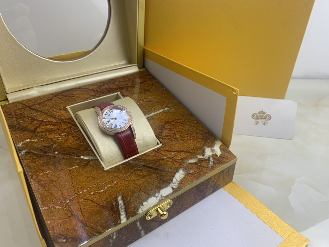 Piaget 皇家 伯爵罗马假日69式女款腕表