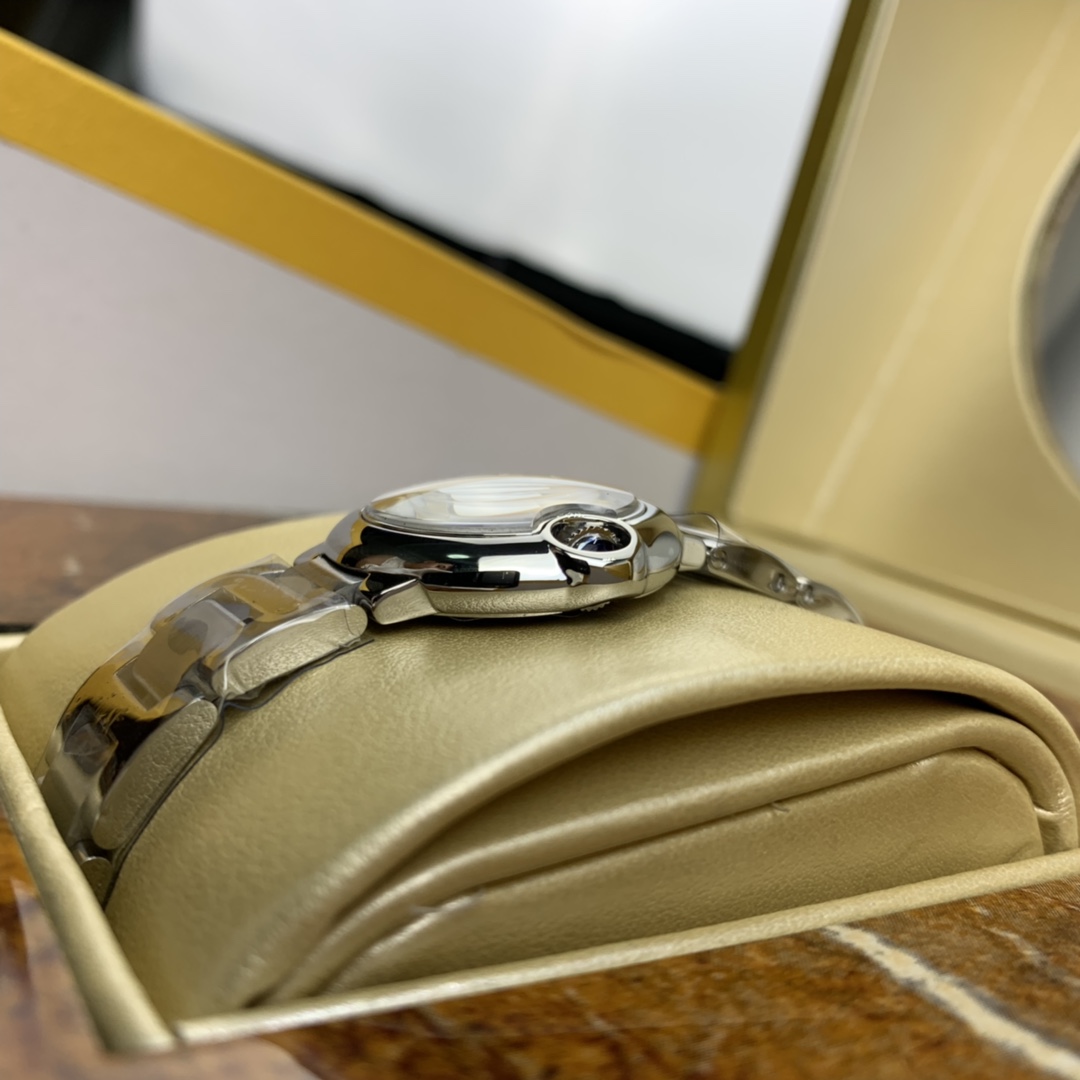 Cartier 皇家 卡地亚蓝气球系列28尺寸女款腕表