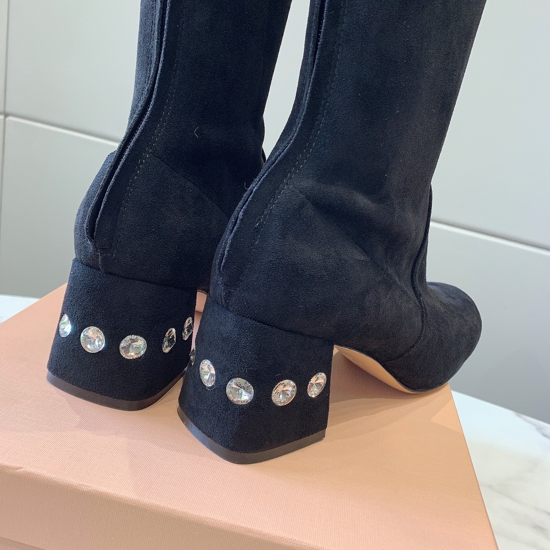 miumiu.新款瘦腿弹力靴杨超越同