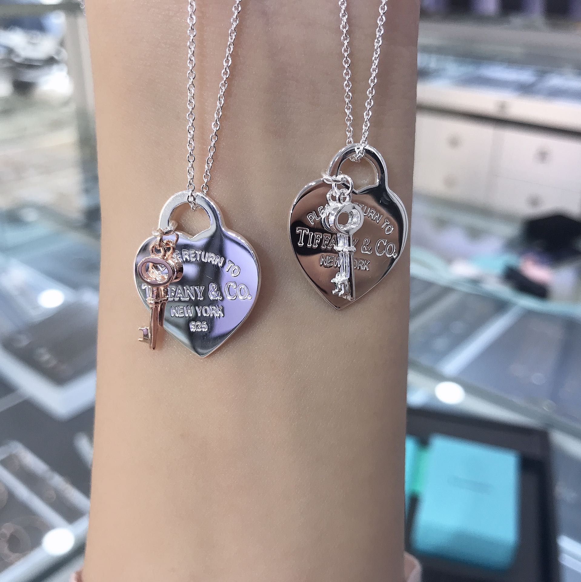 NO:103721,Tiffany Tiffany Love Card Key Necklace Heart Pendant Gift, Tiffany Necklace, Tiffany, Necklace19860909Tiffany蒂芙尼 爱心牌钥匙项链心形吊坠礼物,蒂芙尼项链,tiffany,necklace,Jewelry