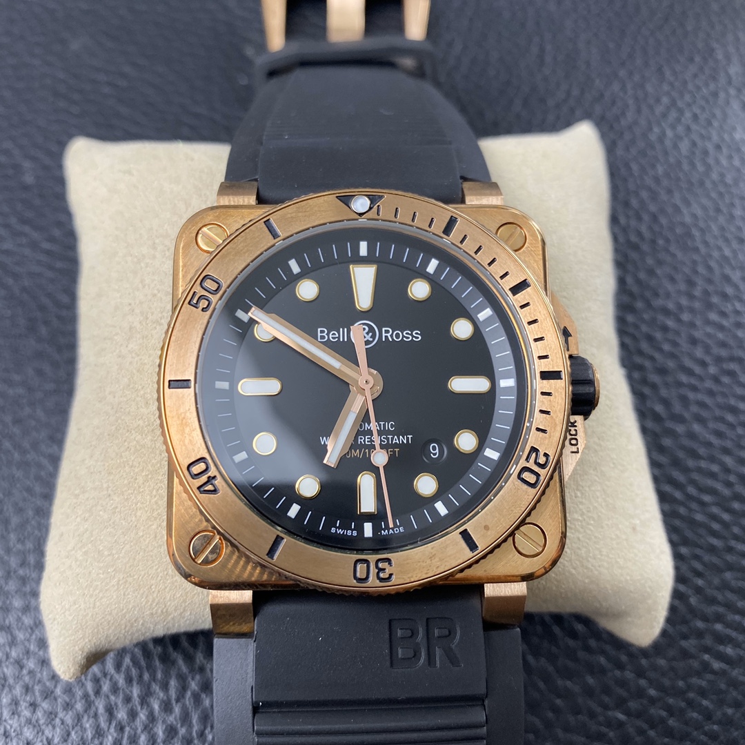[Bell & Ross Watches]The antique exterior looks more suitable for diving