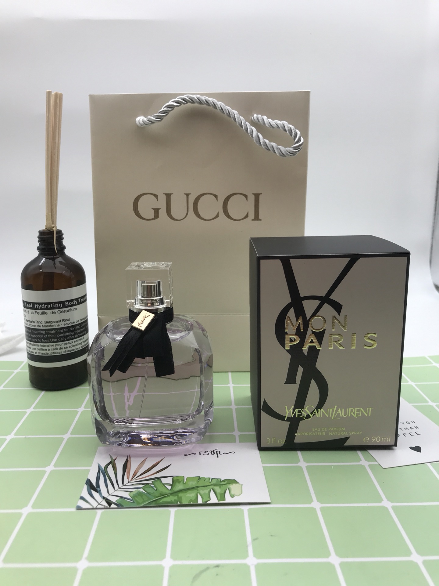 Yves Saint Laurent Mon Paris Eau de Parfum - A Romantic Fragrance for Women 1 i1570936245 1567 0