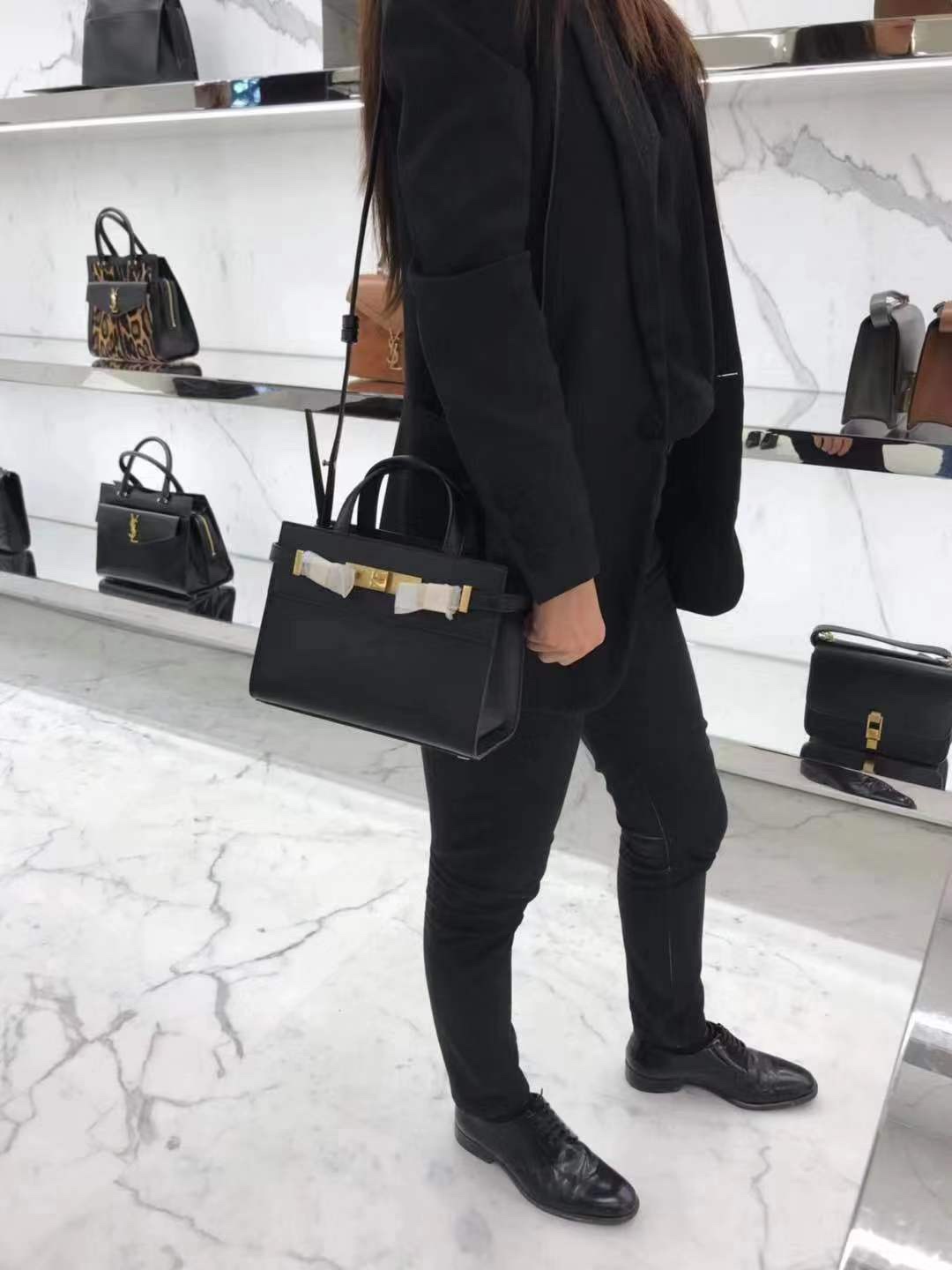 Ysl 𝑴𝑨𝑵𝑯𝑨𝑻𝑻𝑨𝑵 𝑵𝑨𝑵𝑶曼哈顿手提包 十字纹黑色金扣593741