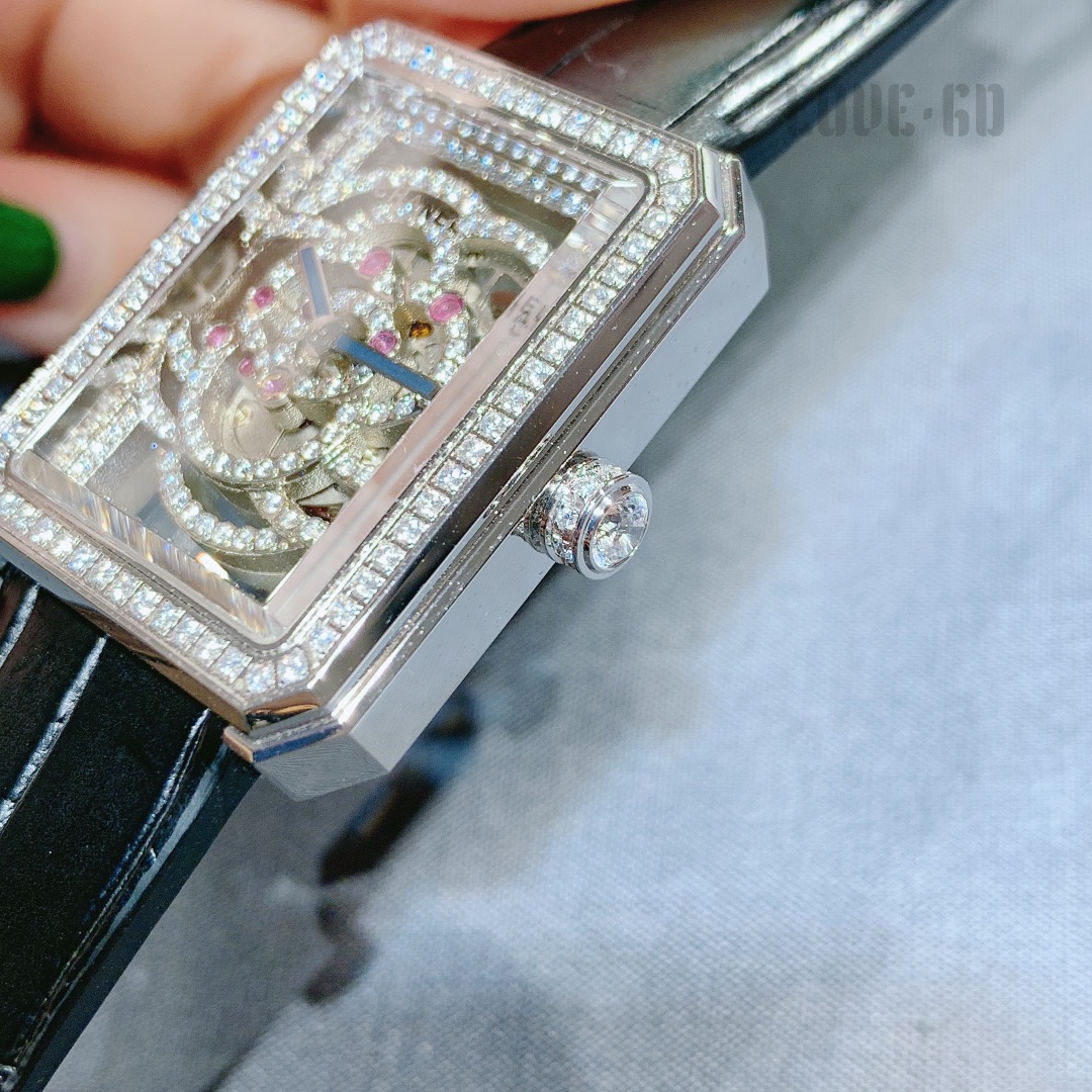Chanel Premiere Camellia Skeleton diamond-set rose gold case, diamond bezel, skeleton dial, black leather strap 37mm Women's Automatic
