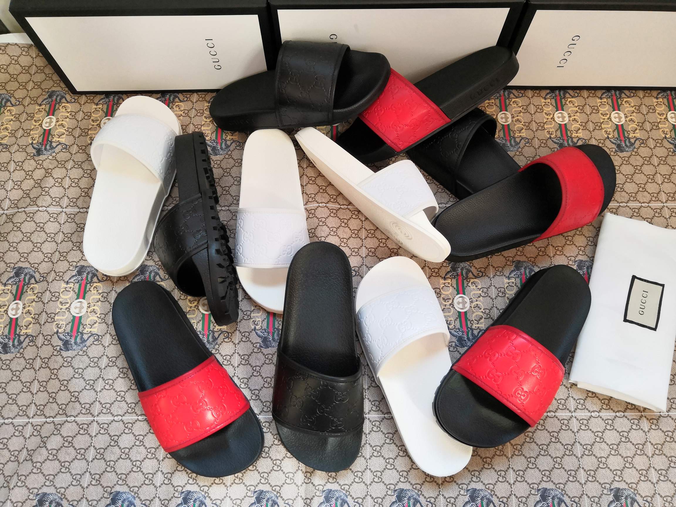 NO:129935,Gucci new version for men and women sizes 35-46, flat sole, thick sole, slippers, slippers19860909古琦新版面男女款35-46码,平底,厚底,拖鞋,slippers,Women's Shoes