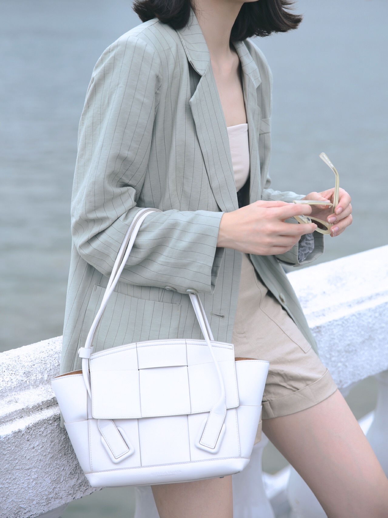 Bottega Veneta The Arco 33 BAG 575943石膏白