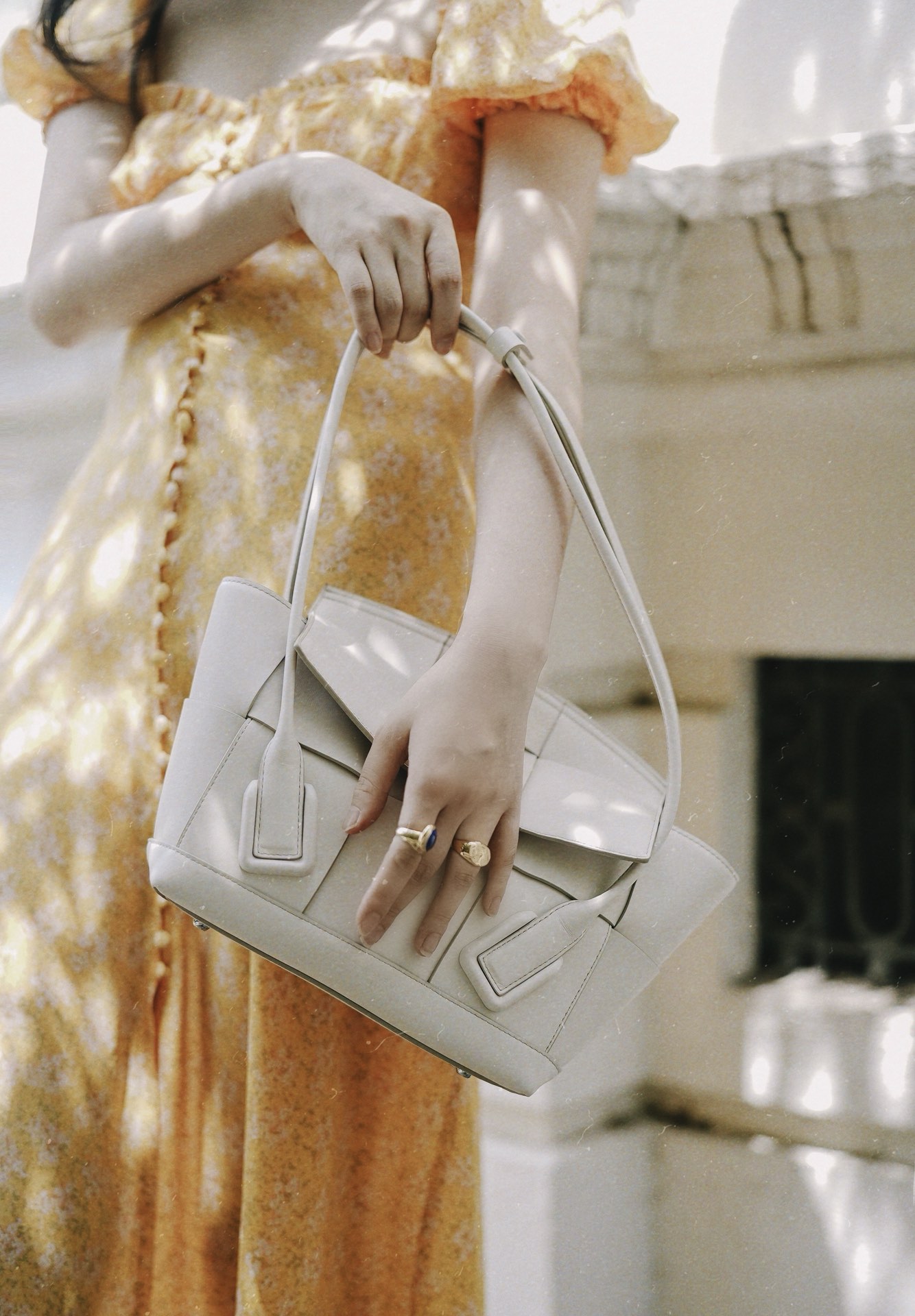 Bottega Veneta The Arco 33 BAG 575943石膏白