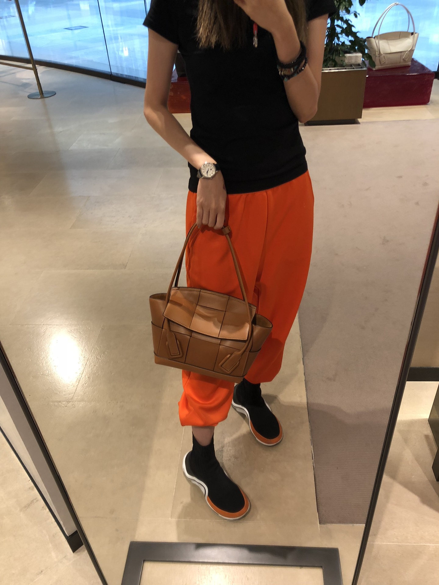 Bottega Veneta The Arco 33 BAG 575943焦糖色