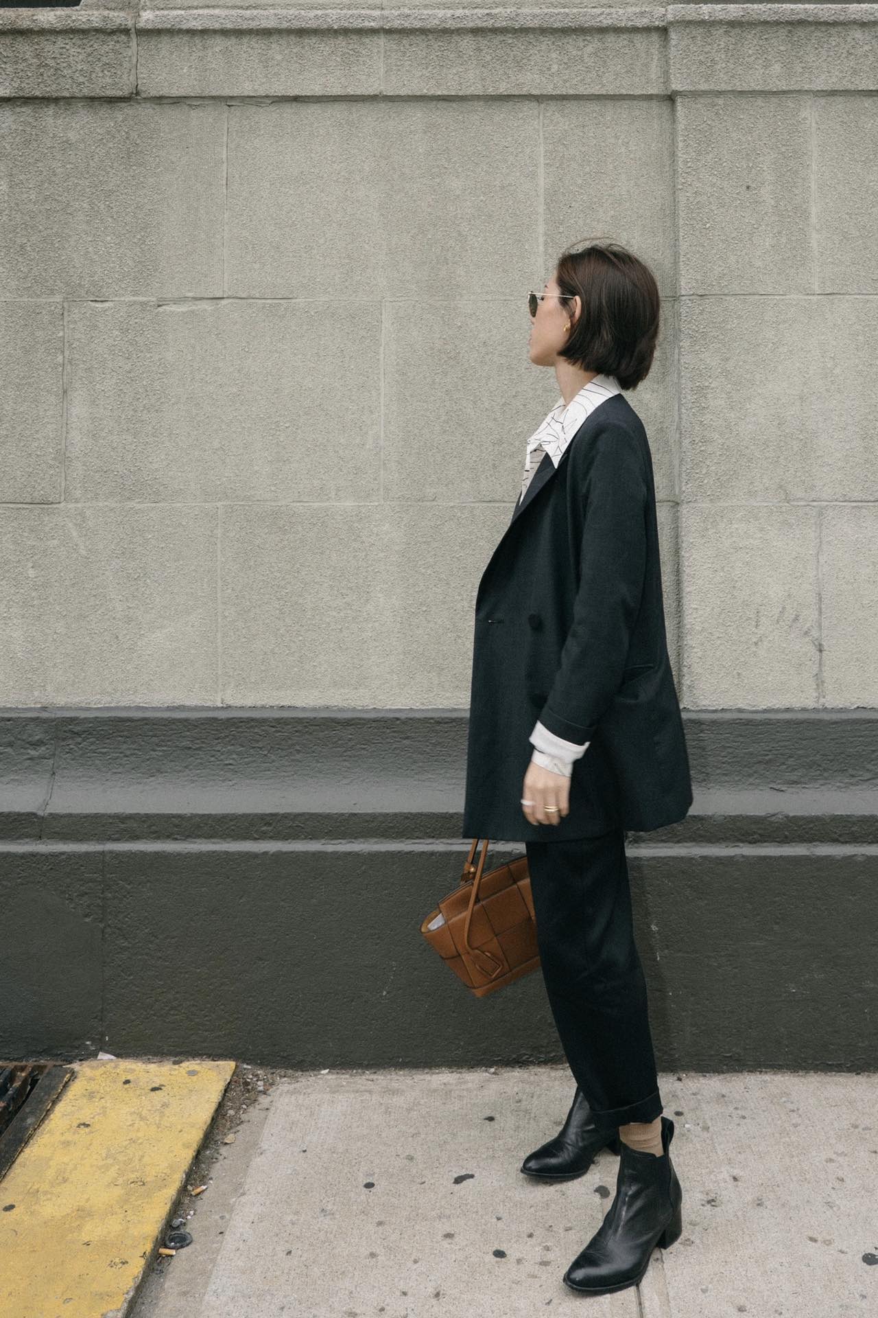Bottega Veneta The Arco 33 BAG 575943焦糖色