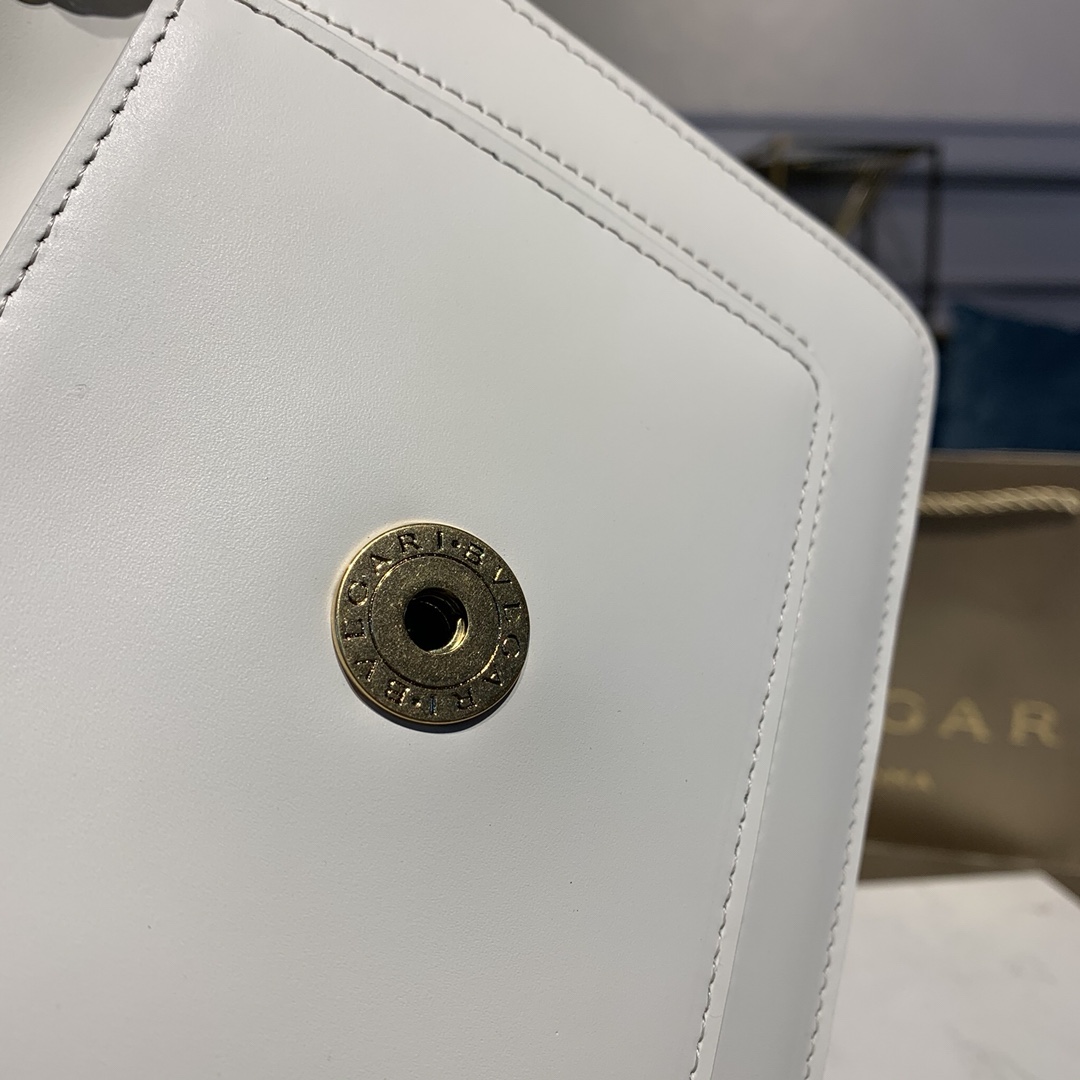 Alexander Wang X BVLGARI 合作限量款双层翻盖斜挎包288740