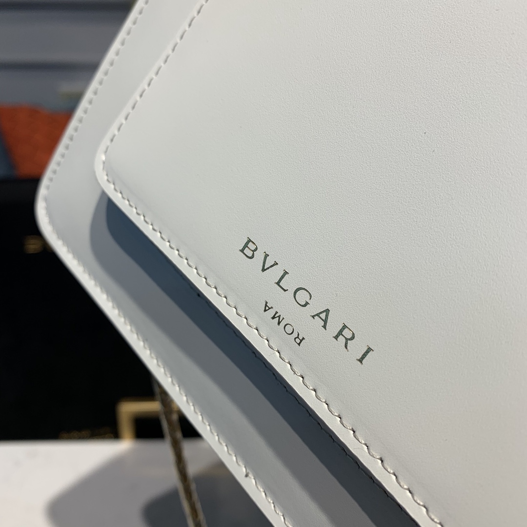 Alexander Wang X BVLGARI 合作限量款双层翻盖斜挎包288740