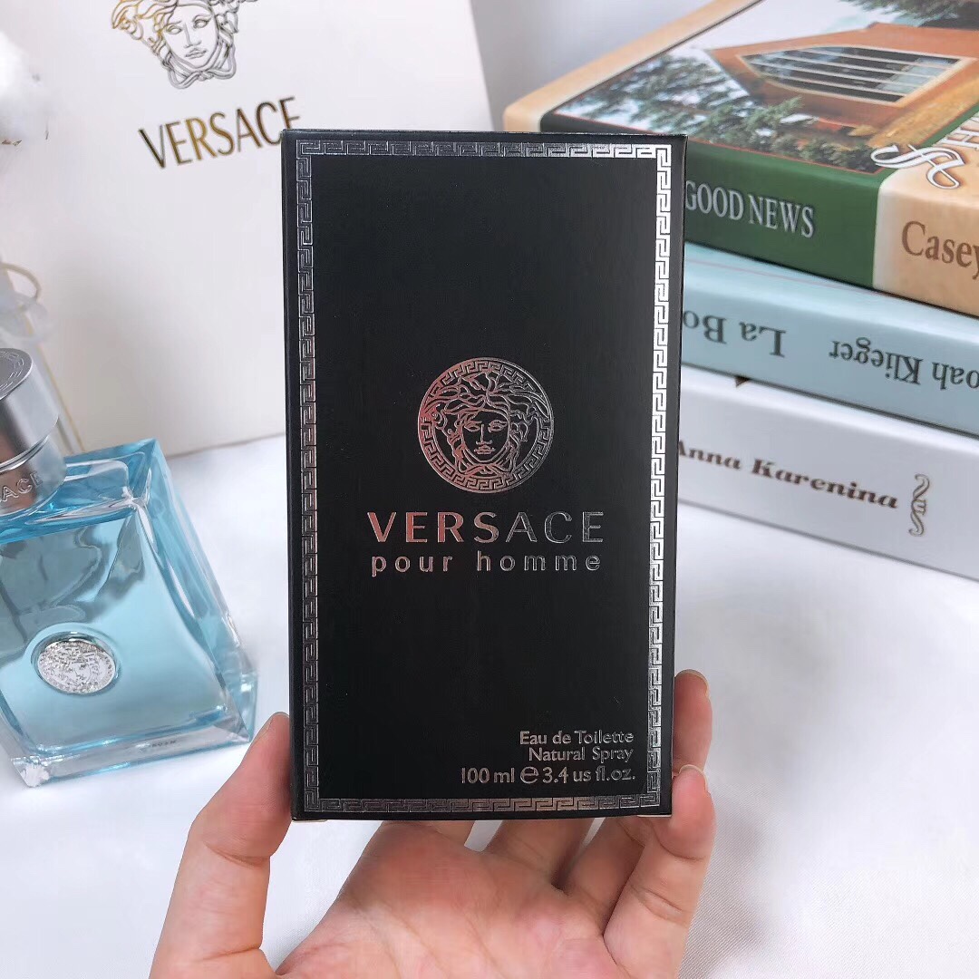 Versace Pour Homme Eau de Toilette, Classic Fragrance for Men, 3.4 oz 7 i1571488123 2487 5