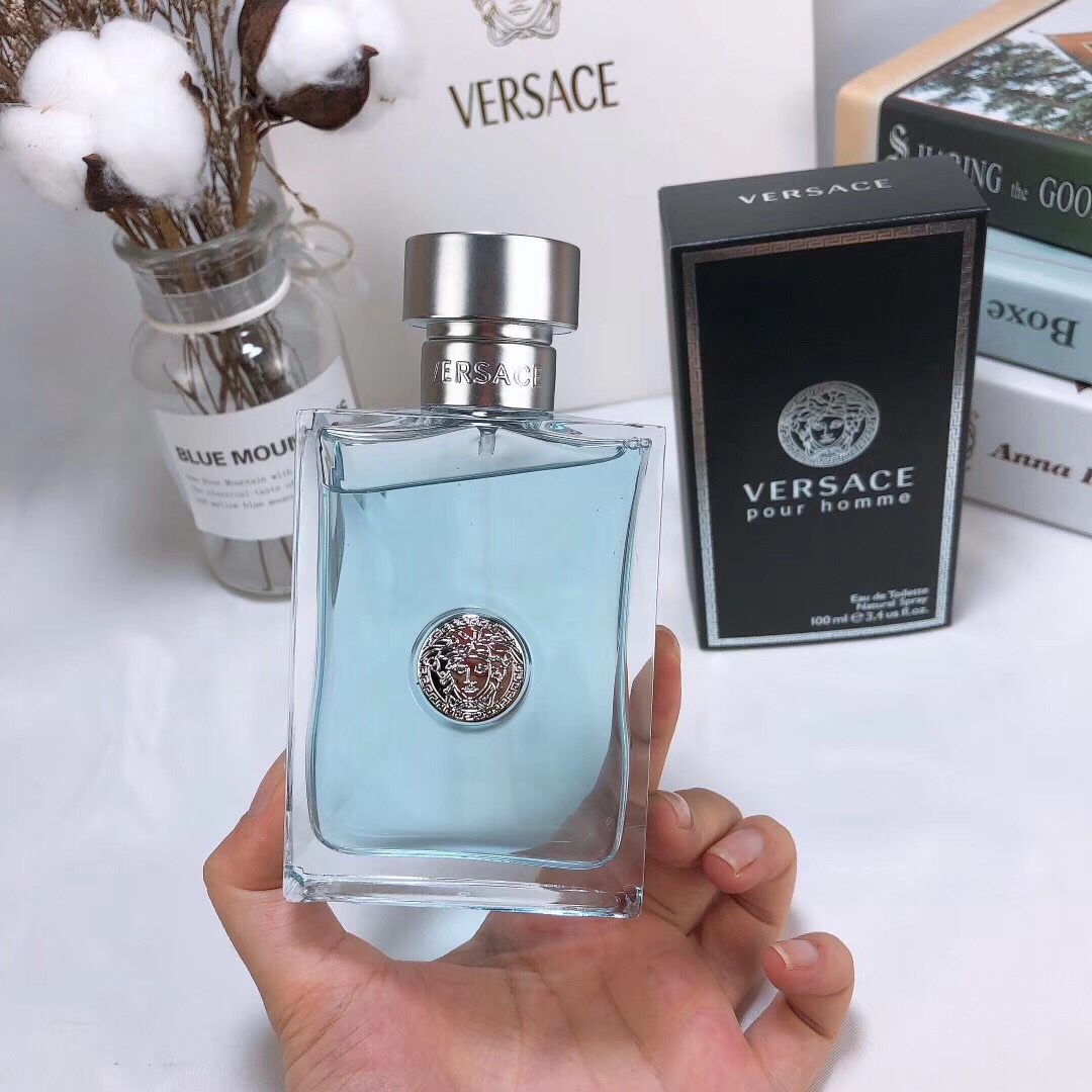Versace Pour Homme Eau de Toilette, Classic Fragrance for Men, 3.4 oz 3 i1571488123 6523 1