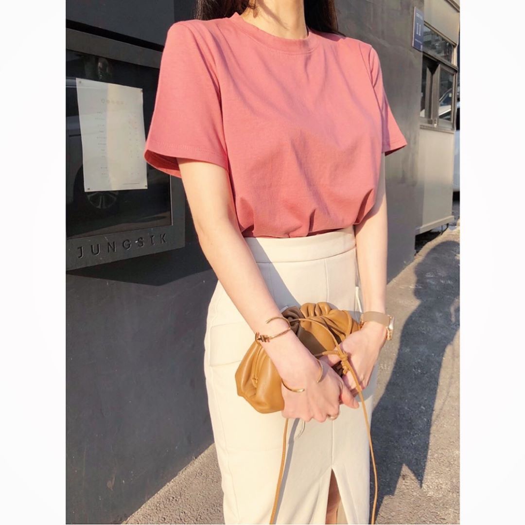 Bottega Veneta ๐๐๐ ๐๐๐๐ ๐๐๐๐พ๐ 22CM ไบๆตๅ
585852็ฆ็ณ่ฒ