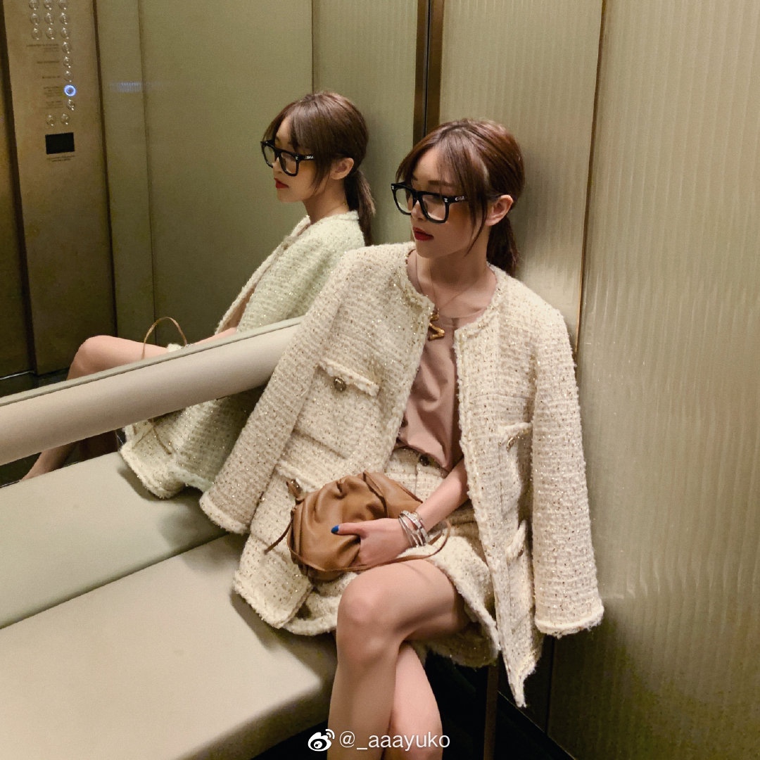 Bottega Veneta ๐๐๐ ๐๐๐๐ ๐๐๐๐พ๐ 22CM ไบๆตๅ
585852็ฆ็ณ่ฒ