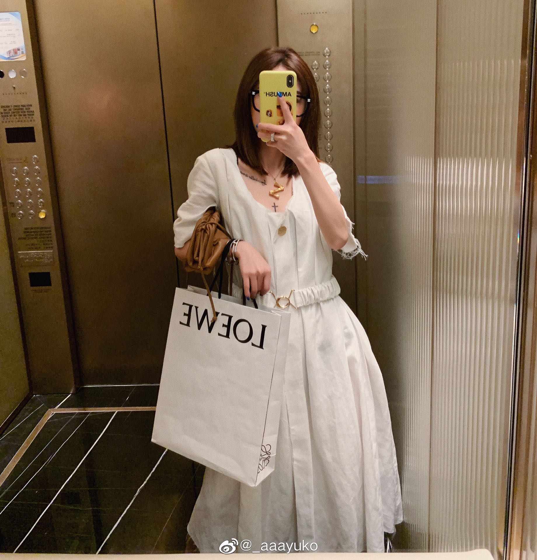 Bottega Veneta ๐๐๐ ๐๐๐๐ ๐๐๐๐พ๐ 22CM ไบๆตๅ
585852็ฆ็ณ่ฒ