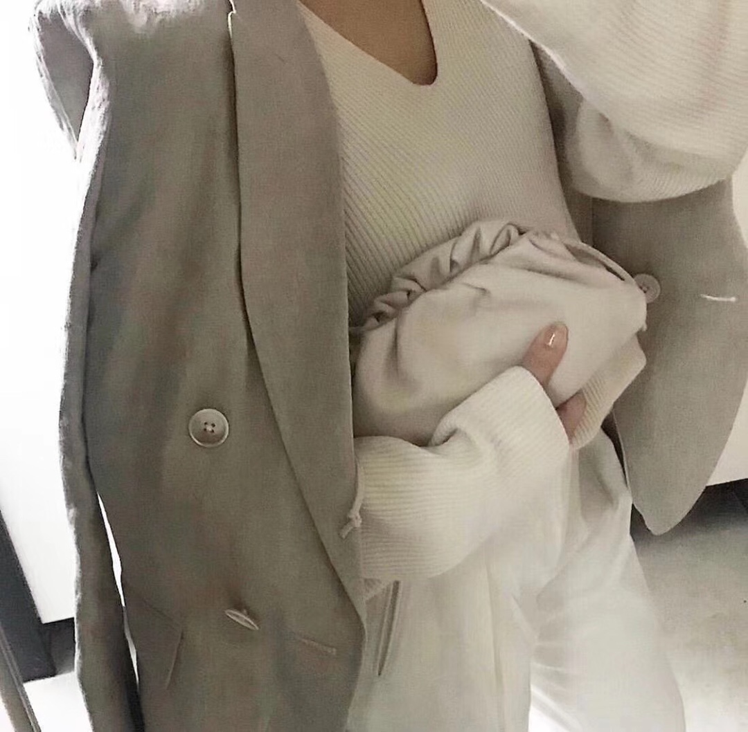 Bottega Veneta ๐๐๐ ๐๐๐๐ ๐๐๐๐พ๐ 22CM ไบๆตๅ
585852็ฝ่ฒ