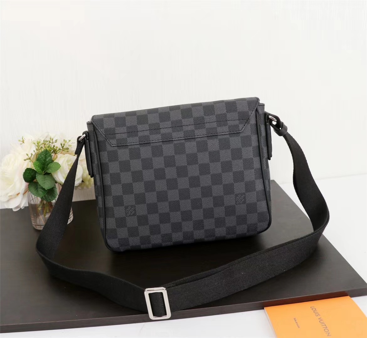 Louis Vuitton 41213 Damier Graphite 27x23x8cm crossbody everyday