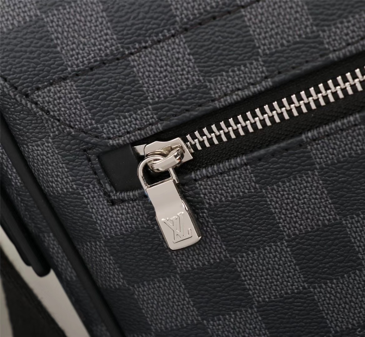 LV bag — practical uses 0b8a18 photo 5