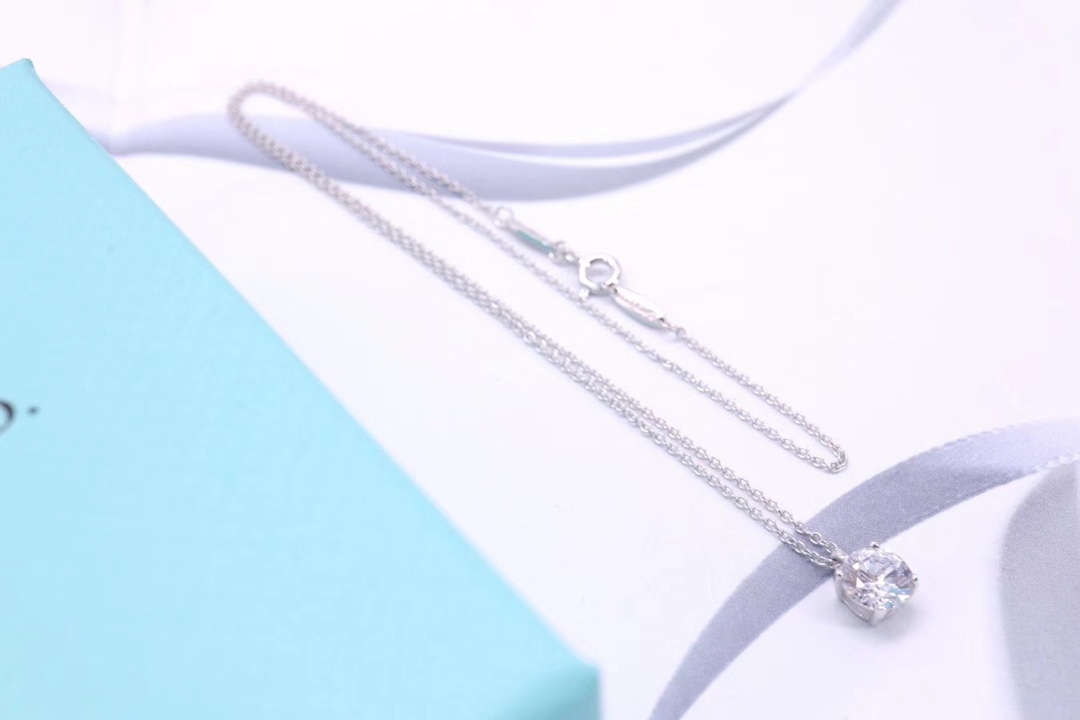 Tiffany & Co. 925纯银、蒂芙尼Tiffany&Co.单钻项链