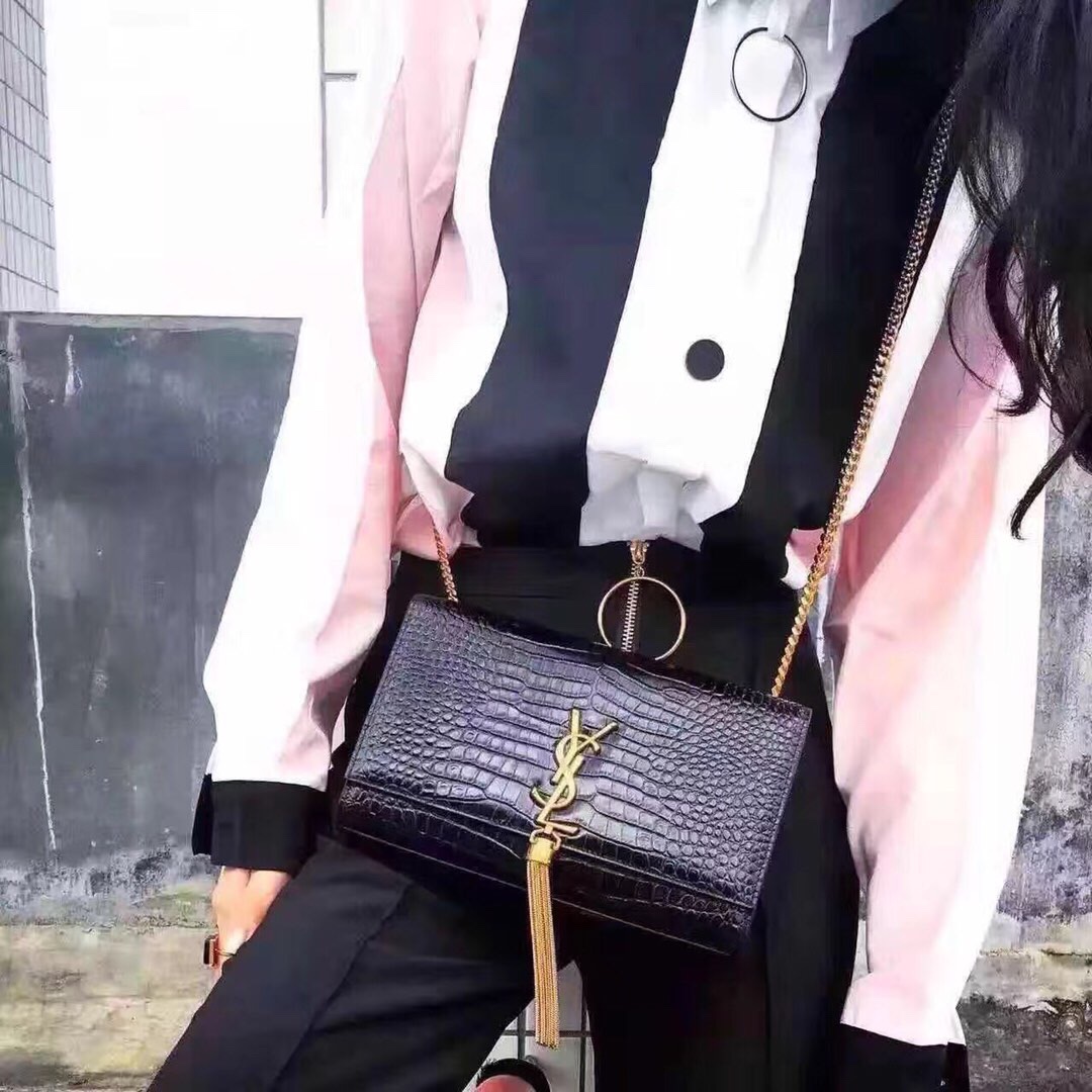 YSL ๐ฒ๐๐๐ ๐ฎ๐ฐ๐๐ ้ณ้ฑผ็บนๆต่ๅ
354119้ป่ฒ/้ๆฃ