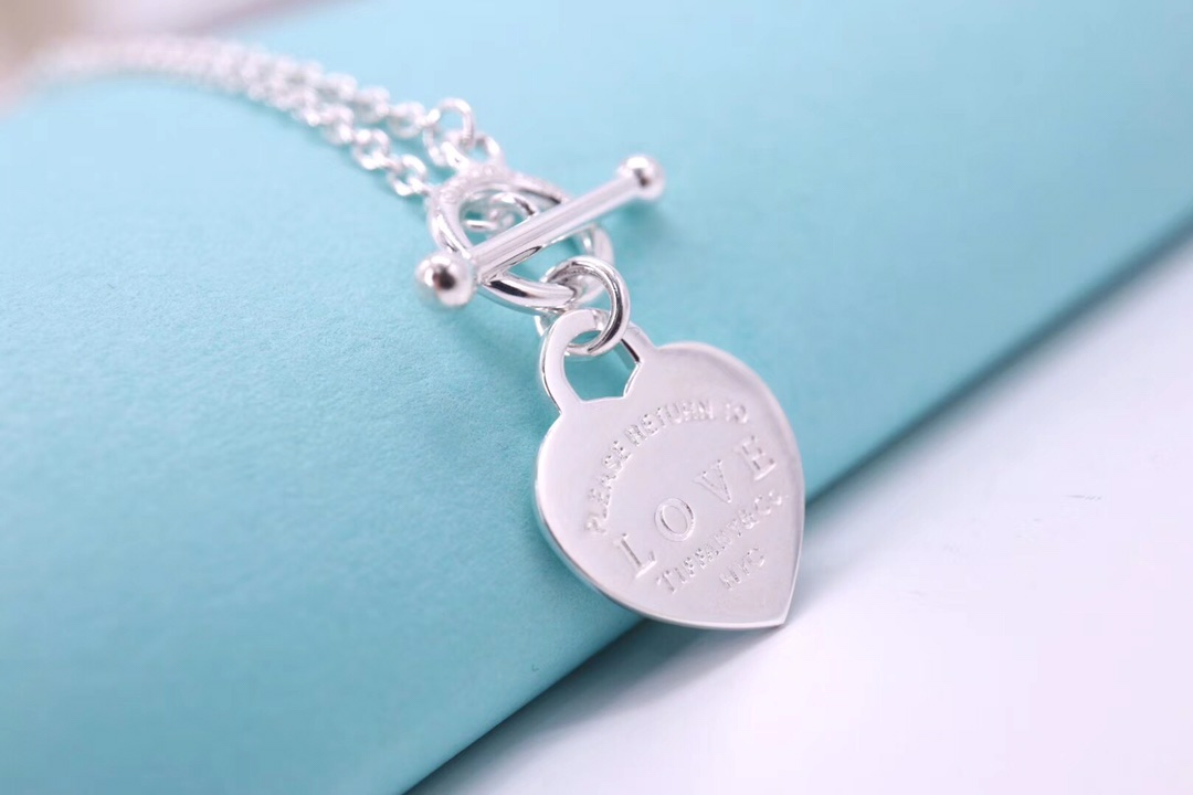 Tiffany & Co. 925纯银、Tiffany&Co.珐琅爱心针扣项链