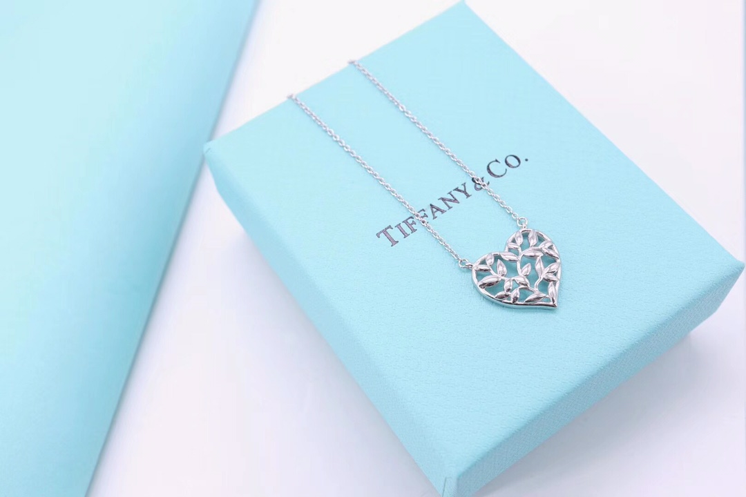 Tiffany & Co. 925纯银、 Tiffany&Co.心形橄榄叶项链