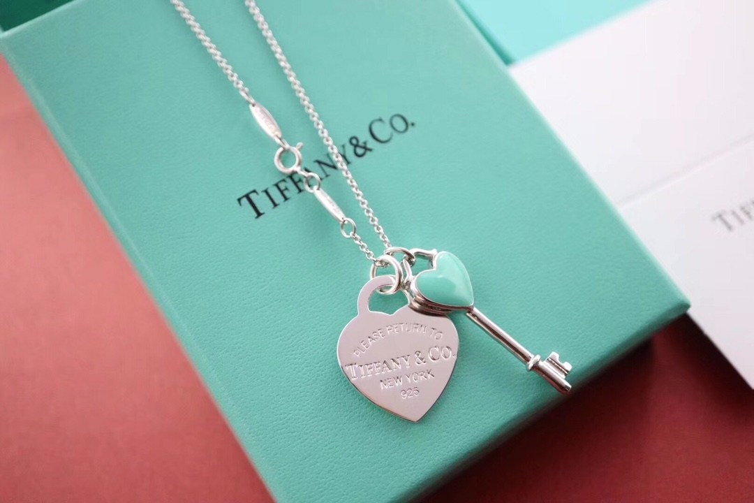 Tiffany & Co. 925纯银Tiffany&Co.珐琅爱心钥匙