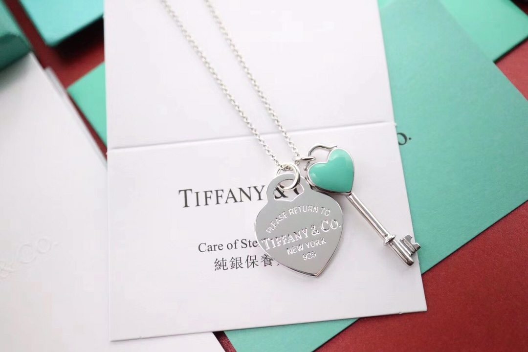 Tiffany & Co. 925纯银Tiffany&Co.珐琅爱心钥匙