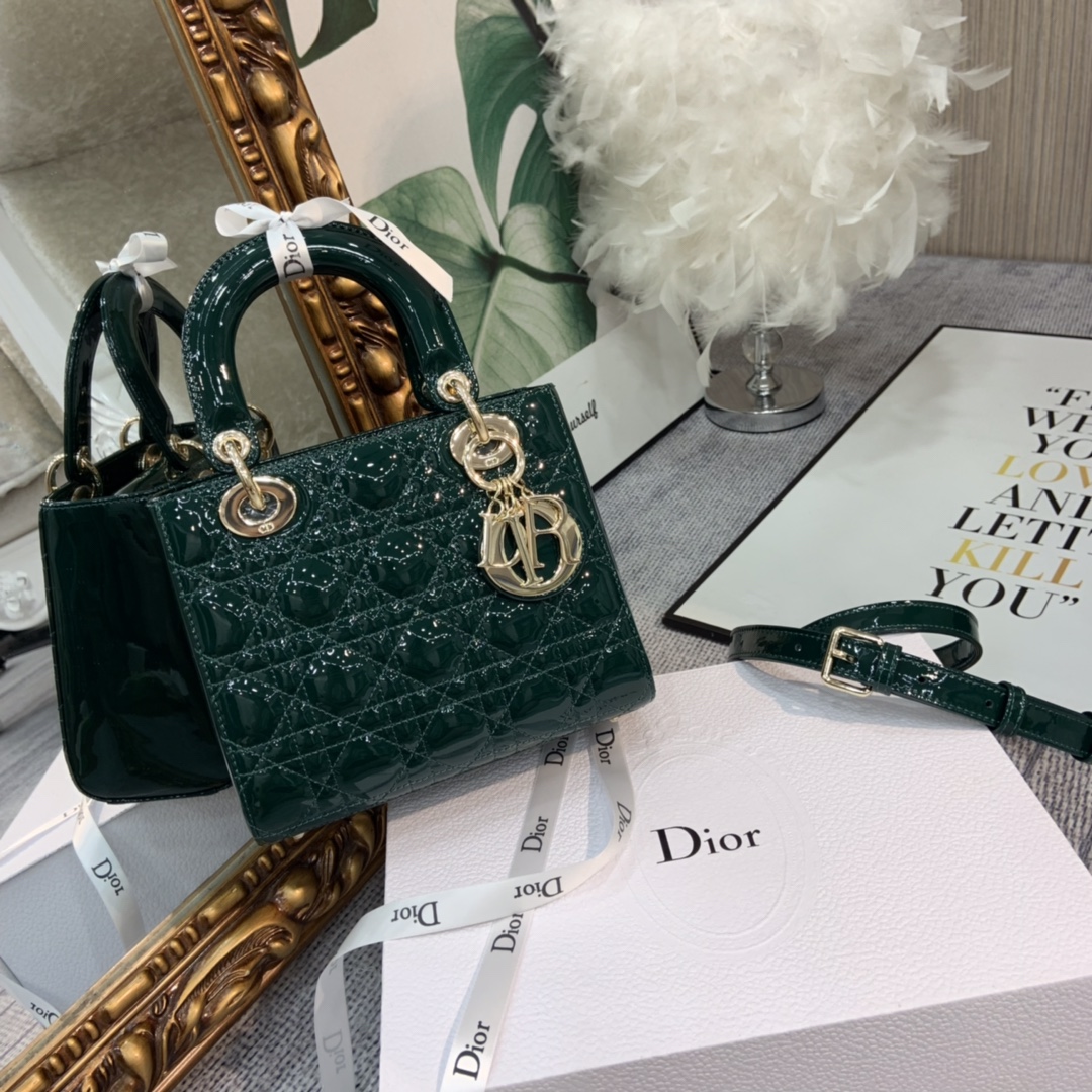 Lady Dior 藤格紋 漆皮小牛皮 手提包