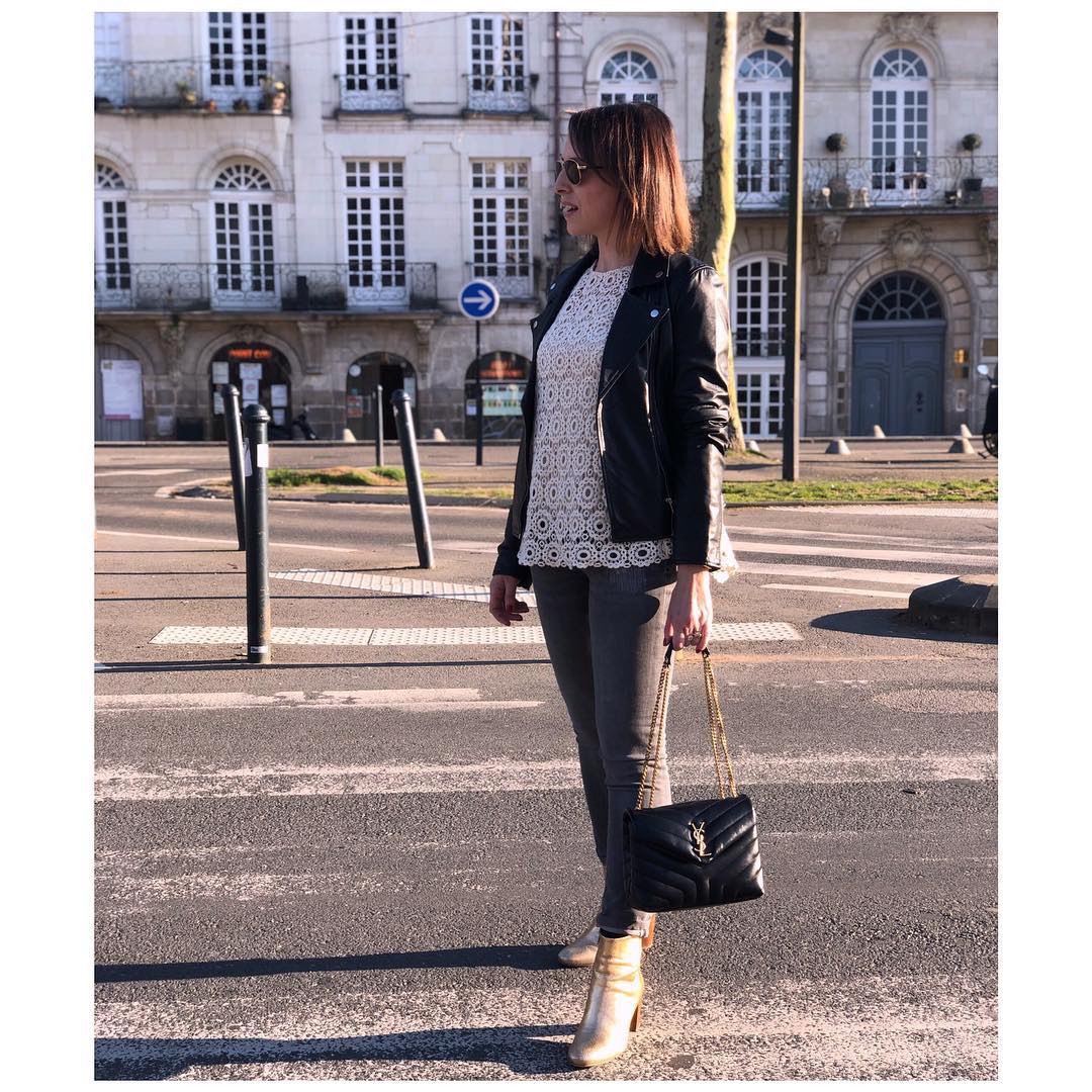 YSL LOULOU 23CM Y型绗缝链条包 494699黑色/金扣