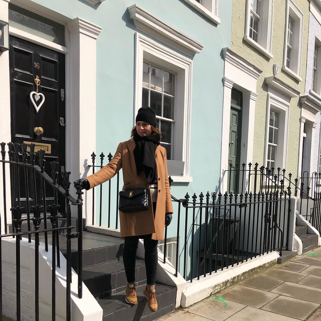 YSL LOULOU 23CM Y型绗缝链条包 494699黑色/金扣