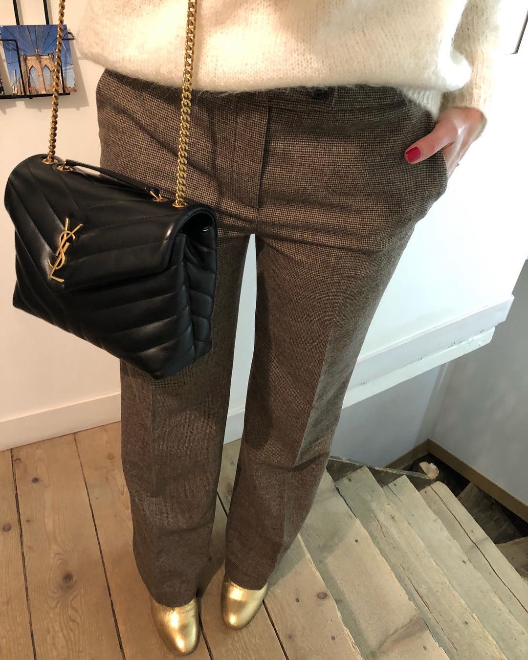 YSL LOULOU 23CM Y型绗缝链条包 494699黑色/金扣