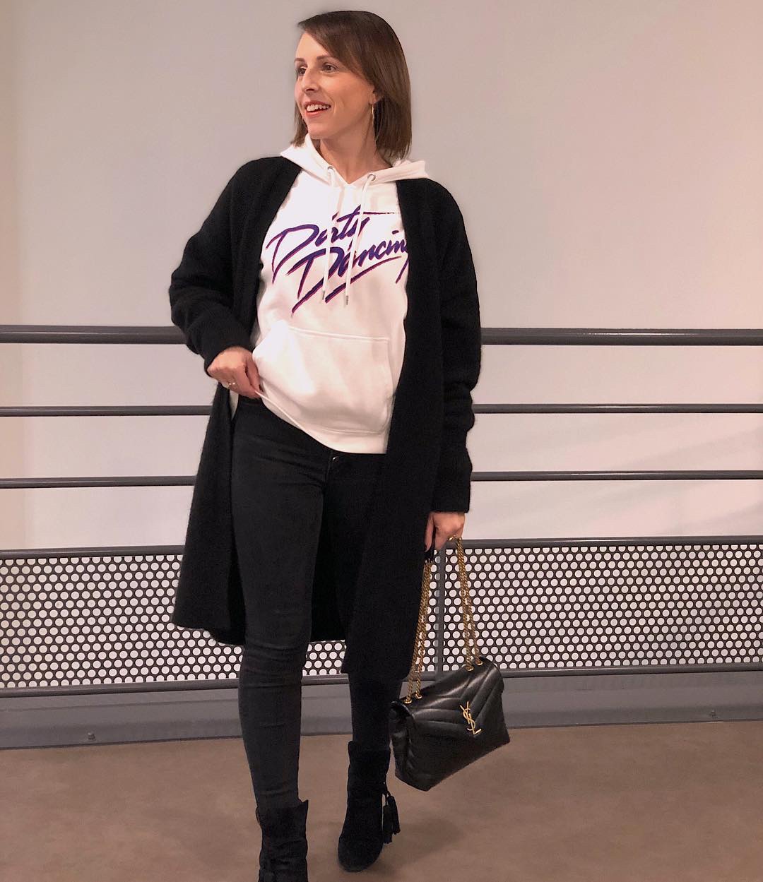 YSL LOULOU 23CM Y型绗缝链条包 494699黑色/金扣