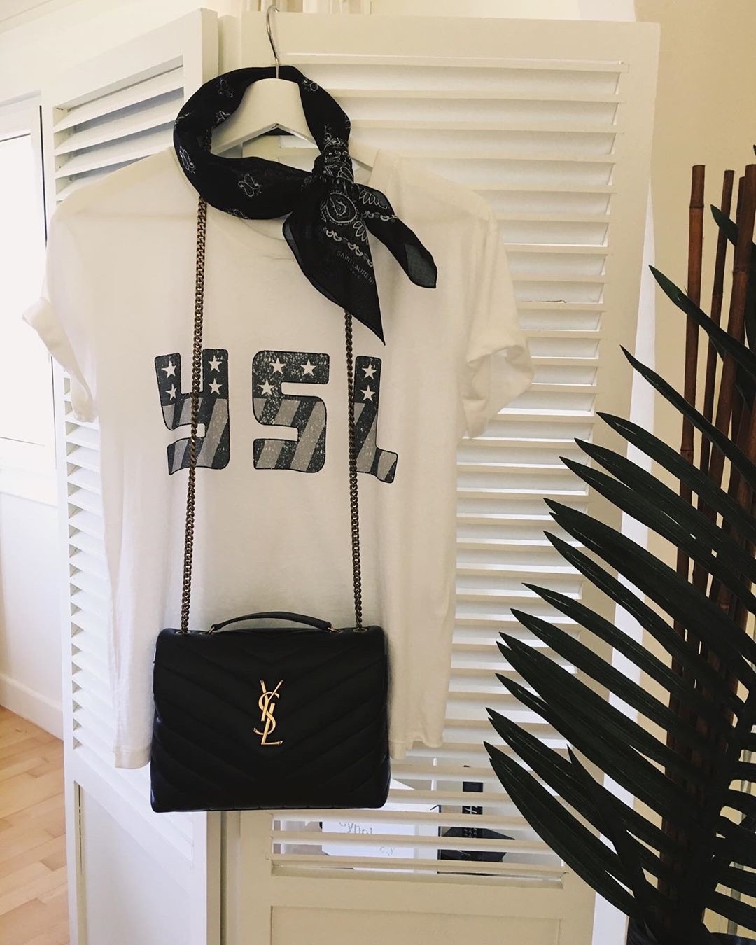 YSL LOULOU 23CM Y型绗缝链条包 494699黑色/金扣