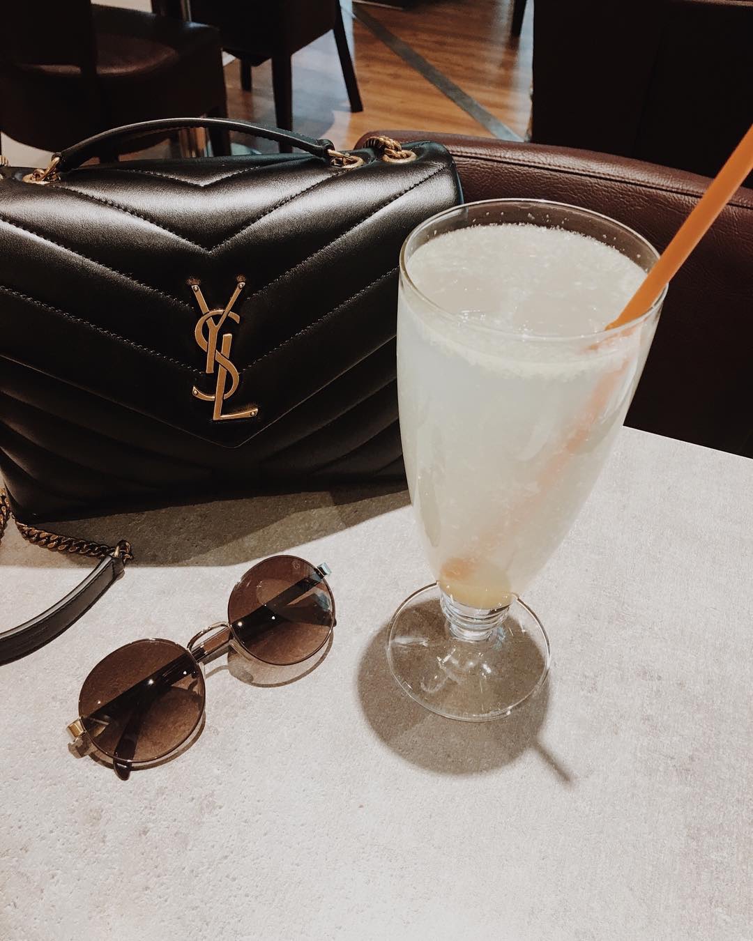 YSL LOULOU 23CM Y型绗缝链条包 494699黑色/金扣