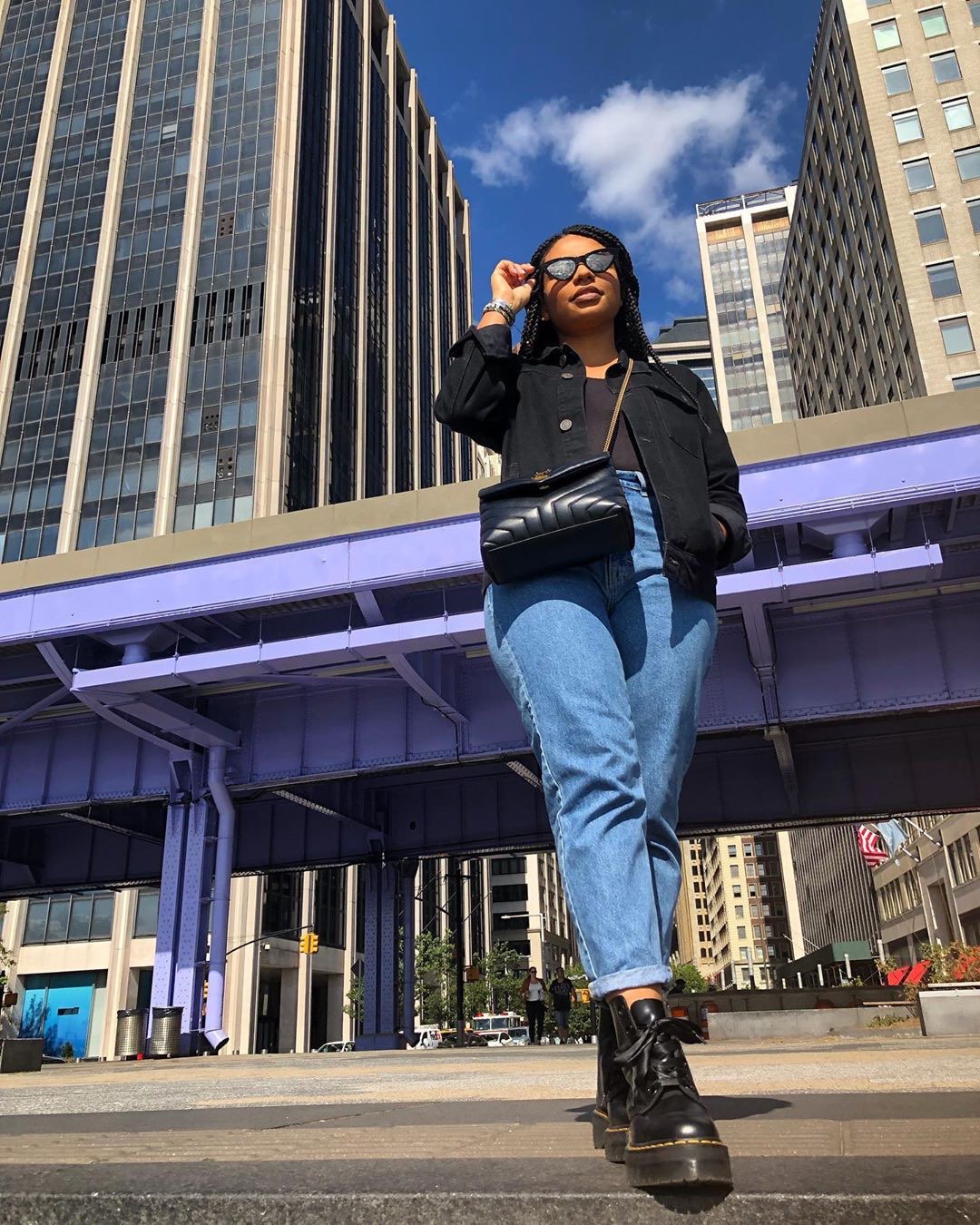 YSL LOULOU 23CM Y型绗缝链条包 494699黑色/金扣