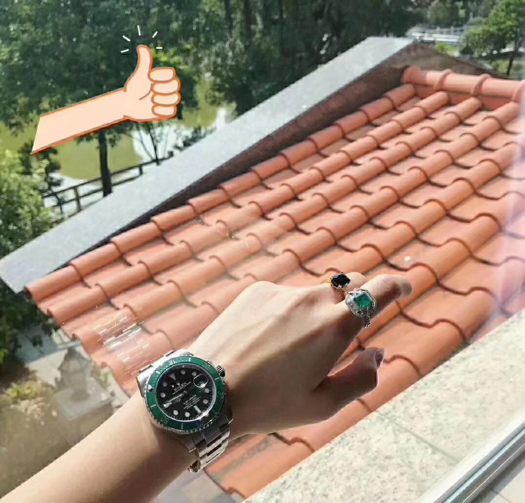 Rolex 劳力士绿水鬼不是男人的专属，女人也照样hold得住