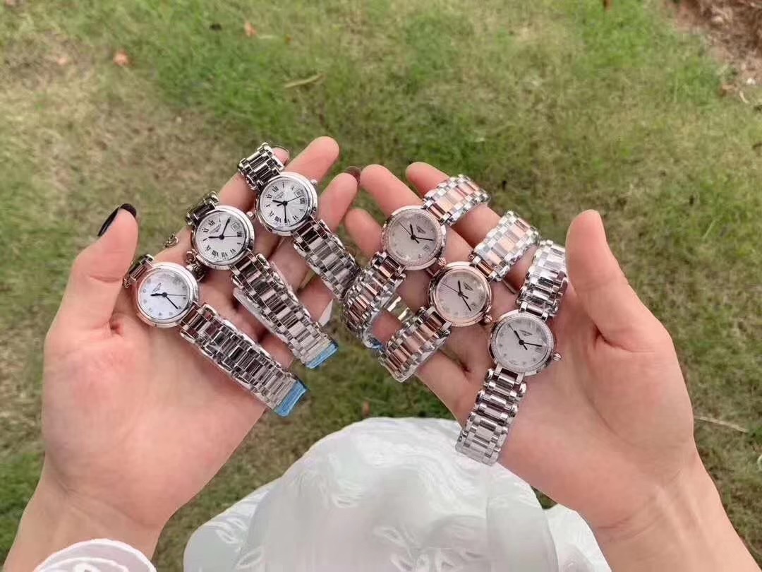 Longines 嫂子，要哪种颜色呢，浪琴心月女款