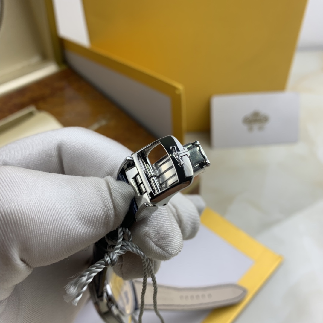 Cartier 皇家 积家约会系列女款腕表