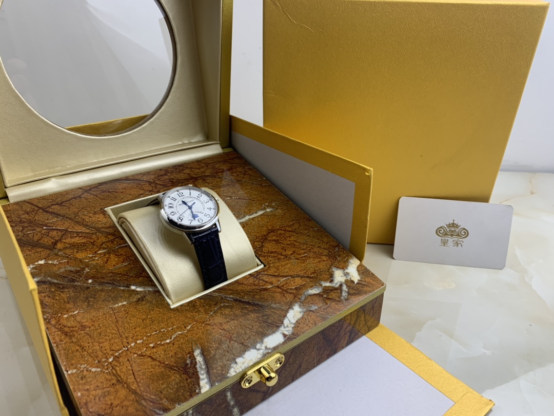 Cartier 皇家 积家约会系列女款腕表