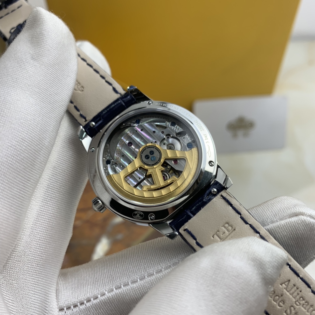 Cartier 皇家 积家约会系列女款腕表