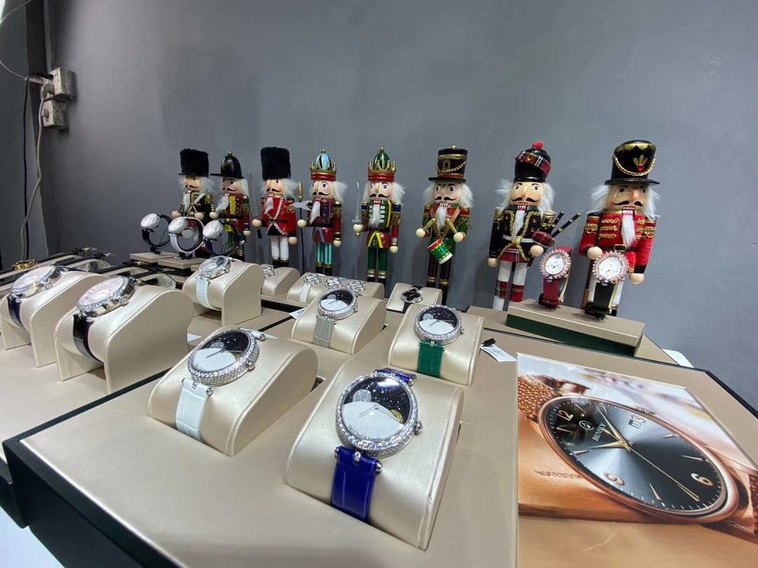 Van Cleef & Arpels 梵克雅宝日月星辰 梵克雅宝流星云 梵克雅宝四叶草