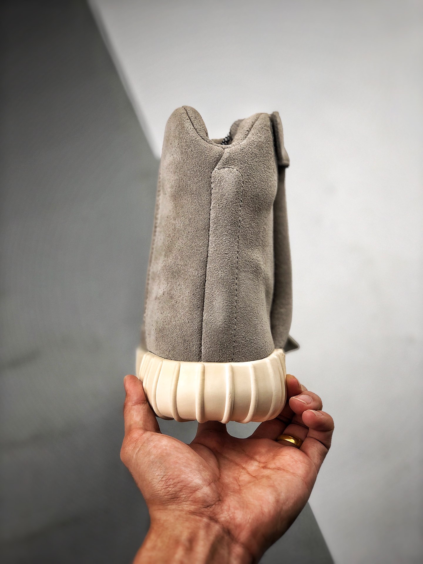 福利特价 尺码有36-40 【唯一纯原版本 全码出货】 Yeezy 750 Boost 初代灰 #独家纯原版本  市面唯