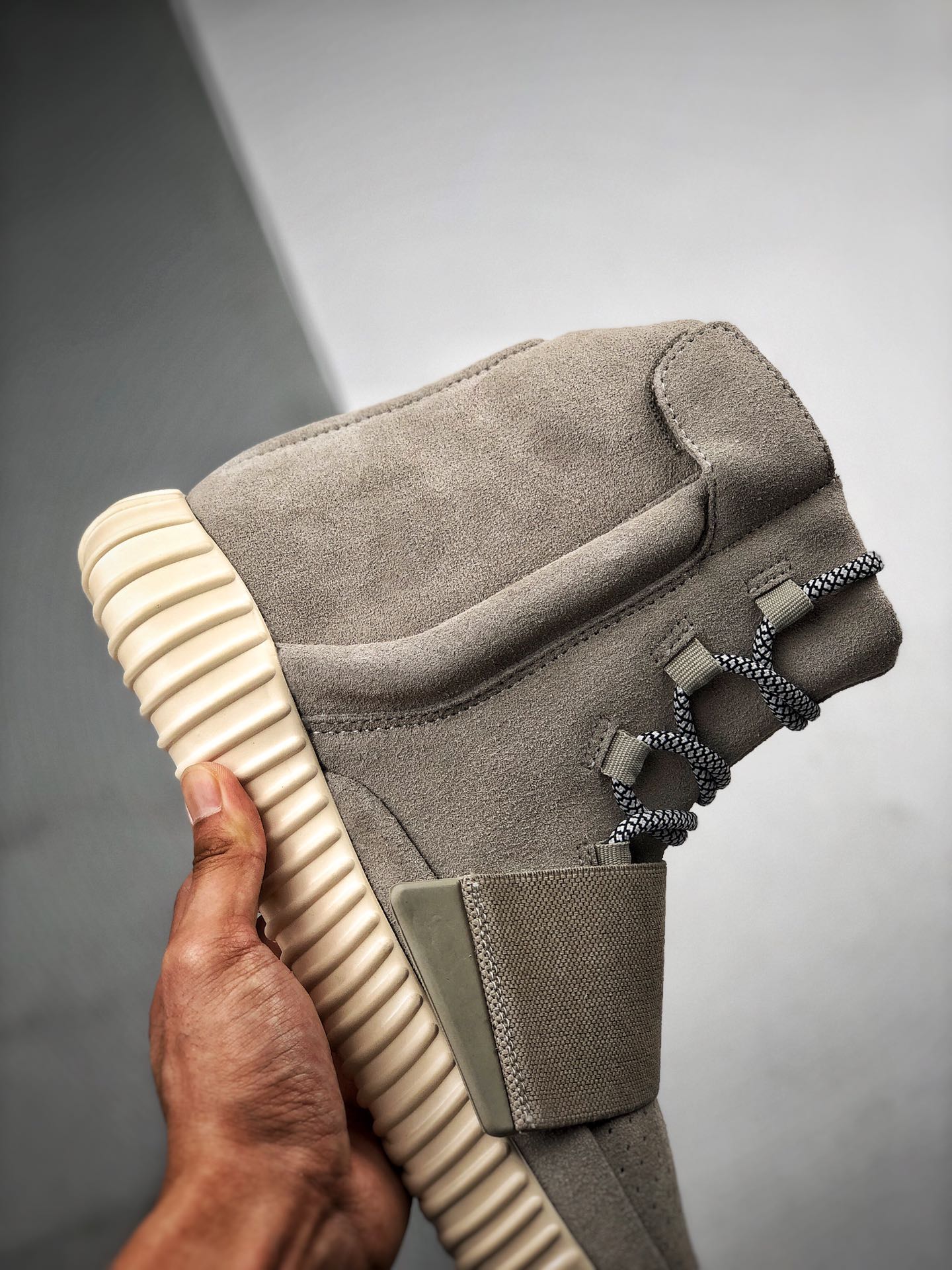 福利特价 尺码有36-40 【唯一纯原版本 全码出货】 Yeezy 750 Boost 初代灰 #独家纯原版本  市面唯