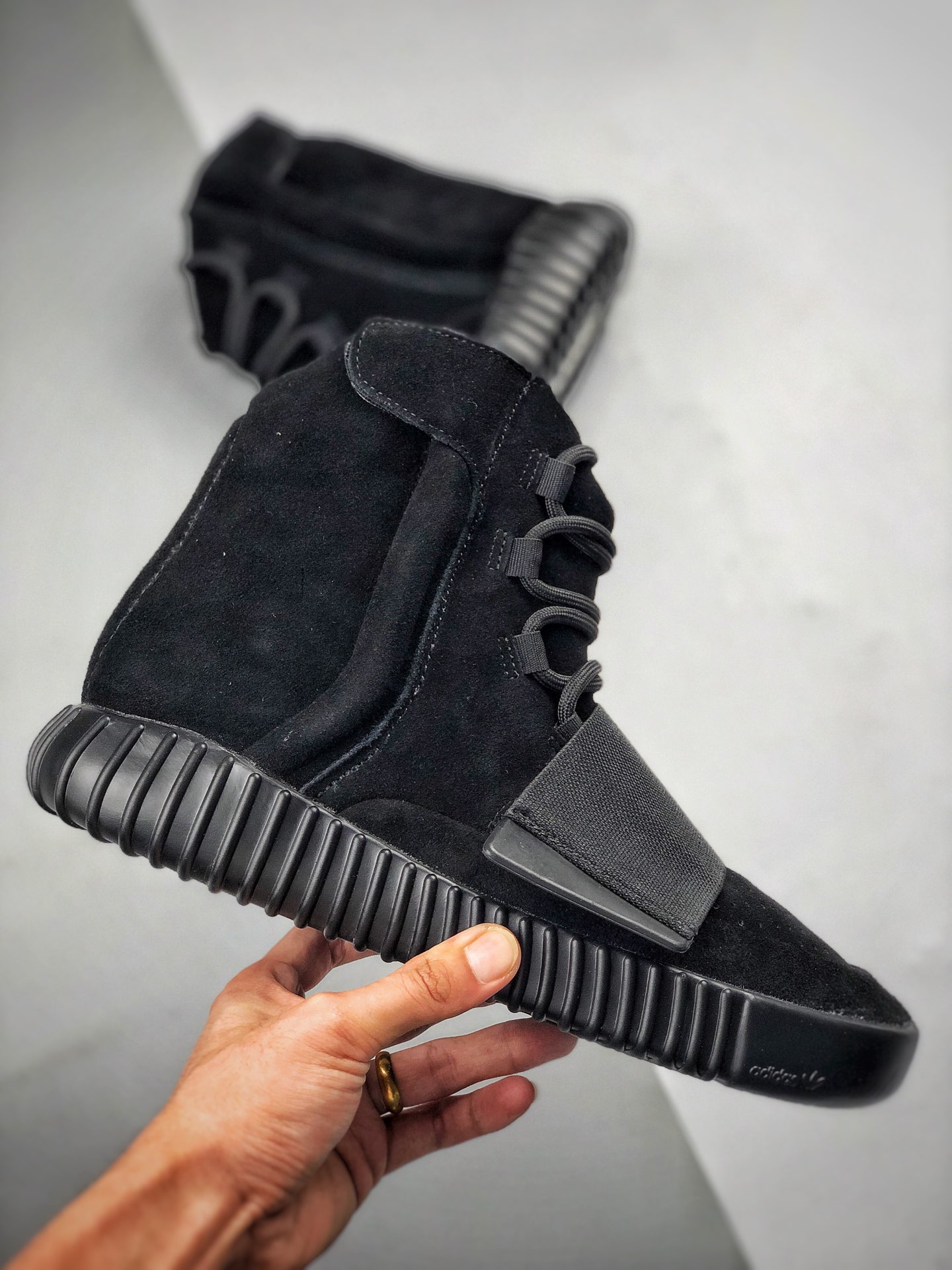 特价 36-40码 【唯一纯原版本 全码出货】 Yeezy 750 Boost 纯黑 #独家纯原版本  市面唯一正确细节
