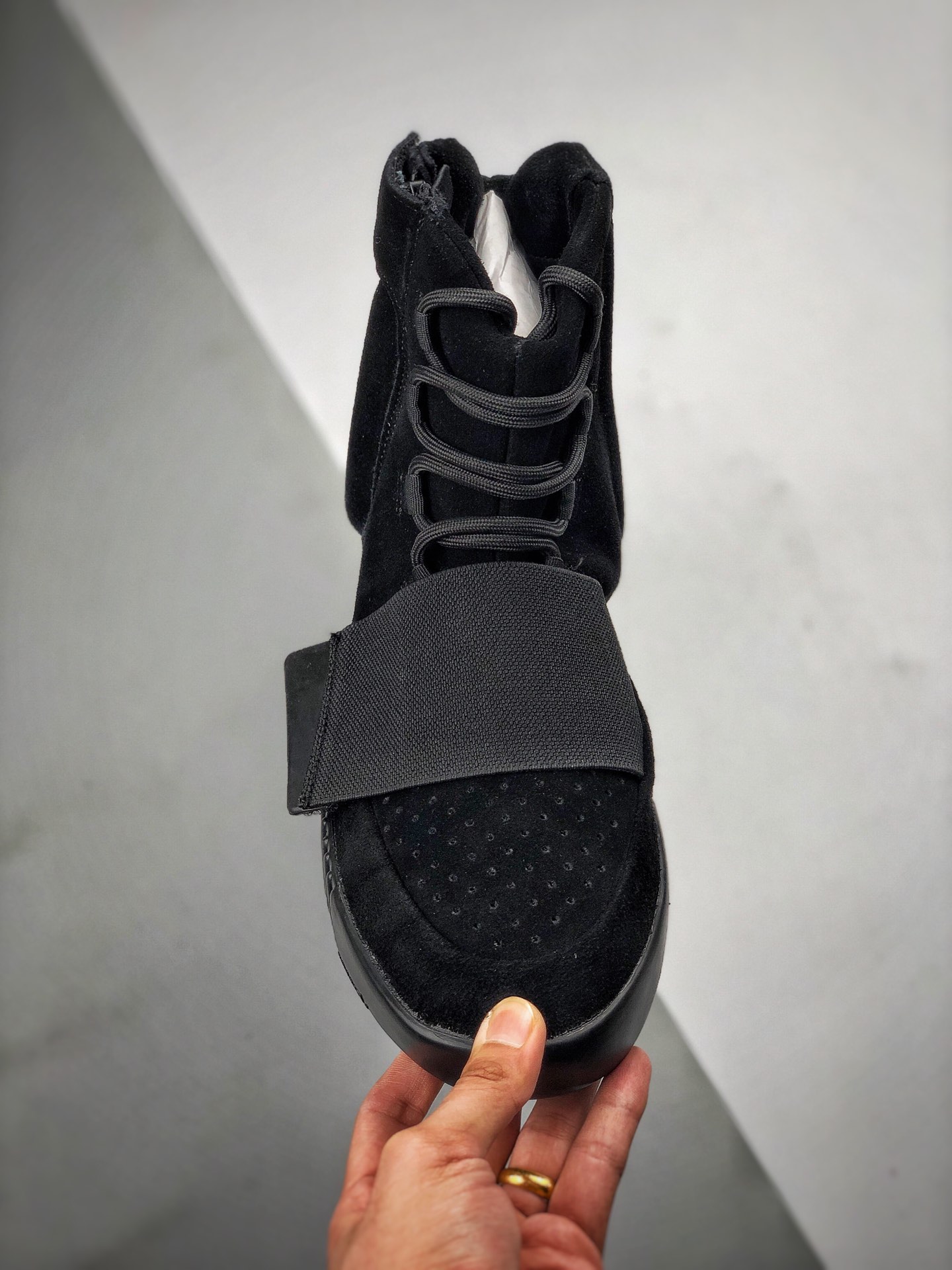特价 36-40码 【唯一纯原版本 全码出货】 Yeezy 750 Boost 纯黑 #独家纯原版本  市面唯一正确细节