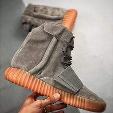 福利特价 尺码有36-41 【唯一纯原版本 全码出货】 Yeezy 750 Boost 夜光灰 #独家纯原版本 市面唯 福利特价 尺码有36-41 【唯一纯原版本 全码出货】 Yeezy 750 Boost 夜光灰 #独家纯原版本 市面唯